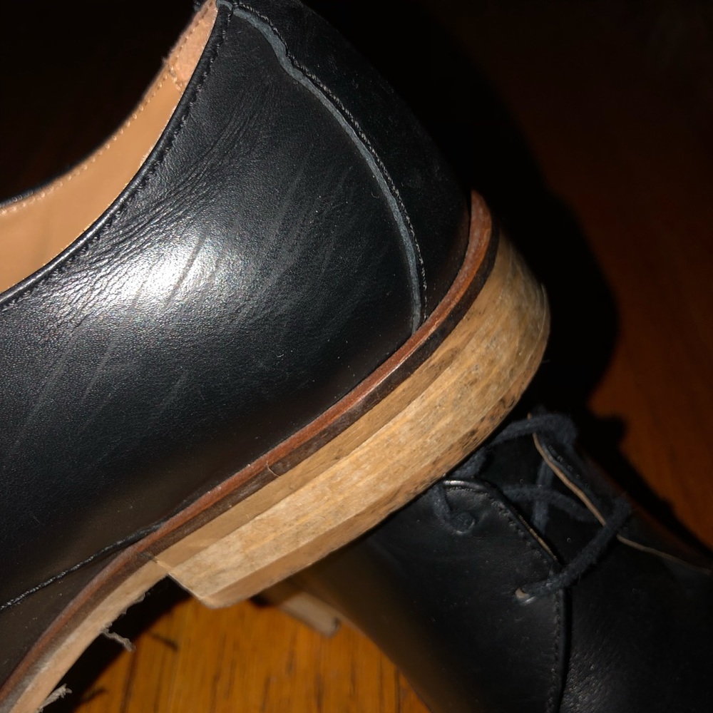 Shoes - Picture 3 of 7